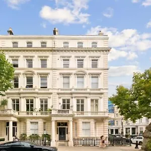 Apartment 2 Bedroom Luxury Flat In South Kensington London
