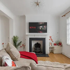 Kensington Two Bedroom House