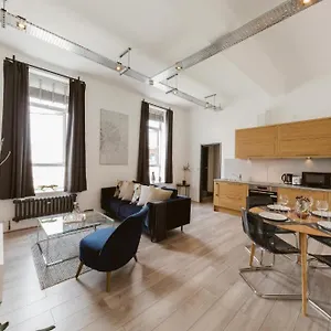 Amazing Warehouse Conversion In Chiswick * London