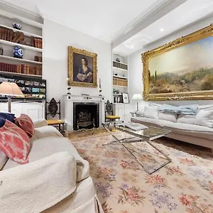 Chelsea Snug With Garden Apartment London