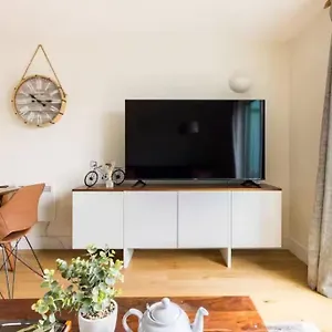 Stunning 2 Bed Ensuite London