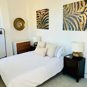 Fabulous Islington Apartment London