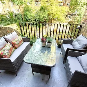 Olympia 2 Bed Terrace *