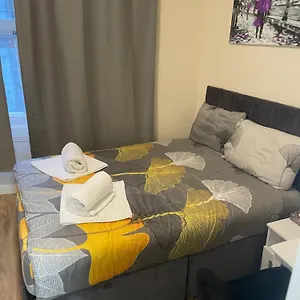 Luxury Central West Complex