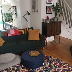 Clapham, 4 Bedroom Family House Holiday home