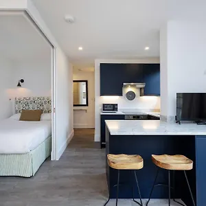 Veeve - A Sumptuous Apartment