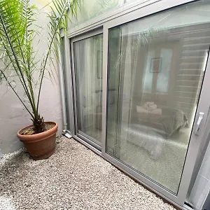 Modern Central Flat In Angel *