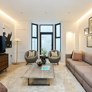 The Fulham Classic - Spacious 4bdr House With Balcony And Garden * London