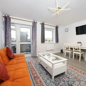 Modern 2 Bedroom Flat Near Tower Bridge Apartment *