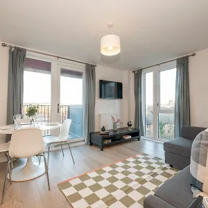 Apartment Pass The Keys Floor Flat Perfect For Families Or Travellers Edgware