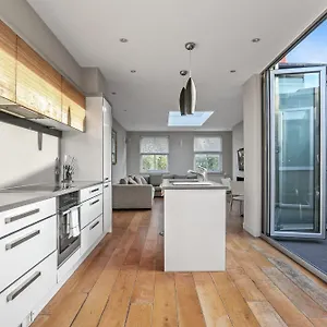 Apartment Stunning South Kensington 2 Bed W Terrace