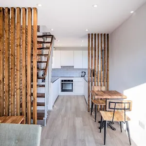 Haven In Morden * Merton (Greater London)