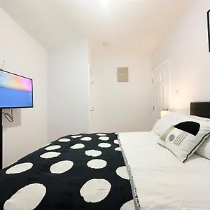 Apartment Violet Serviced