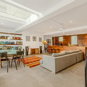 Apartment Spacious & Tranquil 2br Maisonette In Notting Hill *