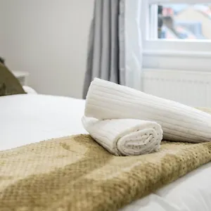 Modern 2br Flat - 7 Min To Whitechapel Station London