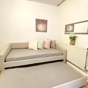 Apartment Hyde Park Family London
