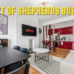 Fabolous 2 Bedroom Flat Near Westfield Shopping