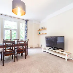 Amazing 1bd In Victorian House - Lewisham Park Apartment London