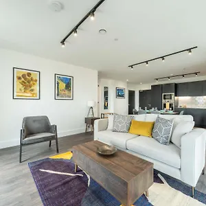 Mitre Gogh By Artsy London