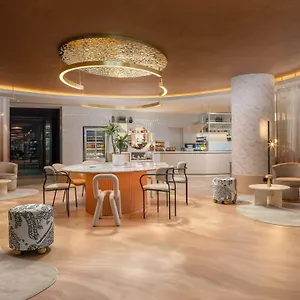 Hotel Mercure Earls Court 4*