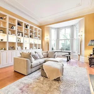 Elegant Victorian Flat Near Chelsea Embankment * London
