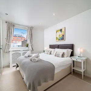 Apartment Modern & Elegant Chelsea Apartment, Prime Location, Near Harrods, Knightsbridge & Imperial College London