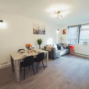 1 Bed-park View-balcony-wifi-pet Friendly Apartment