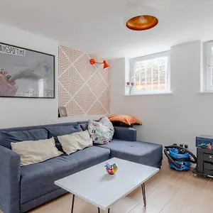 Convenient 1 Bedroom In Dalston Apartment