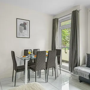 Bnbnova - Paddington - 3br With Balcony