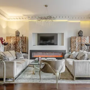 Ultra Luxury 3 Bedrooms Flat In Hyde Park