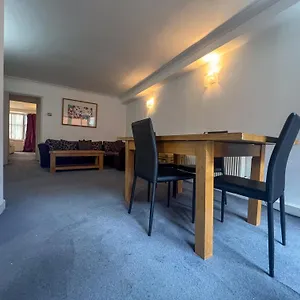 Opulent 2-bedroom In The Heart Of Mayfair H4 * London