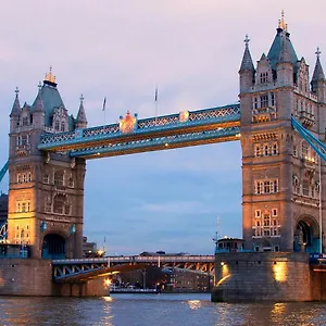Guest house Accommodation Plus London