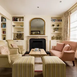 The Chelsea Abode - 4bdr With Terrace Apartment