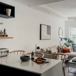Apartment Dorothy - 3 Bed Ground Floor & Garden - Battersea London