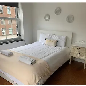 Apartment 4 Bedroom Zone 1