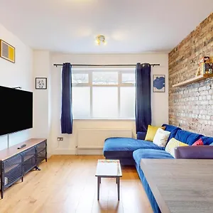 Spacious & Comfortable 2br Close To Stratford Apartment