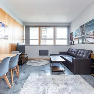 アパート Renewed Comfy 1br Flat Near Woolwich Tube Station ロンドン
