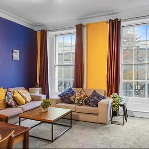 Camden Escape Apartment