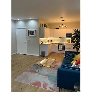 Fantastic Modern 2 Bedroom Flat In Lambeth Apartment