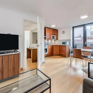 Daire Chic High Barbican - Heart Of
