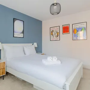 Beautifully Designed 1bd Flat Near Balham Station Apartment
