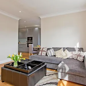 Large Modern 2 Bd Kensington No 8 Apartment