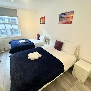 King's Cross Entire Flat 4 *