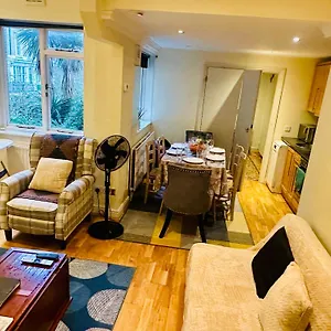 Prime Cozy By Kensington *