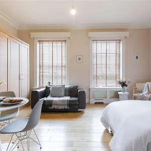 Apartment Charming London