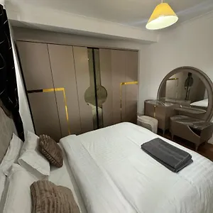 Homestay With Mosh London