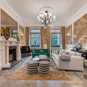 Holiday home 37 Cadogan Place Exquisite Maisonette *