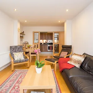 Splendid 2 Bdr With Panoramic View, Acton *