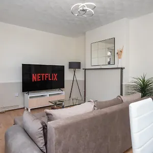 Cosy 4 Bed Near Greenwich Fast & Easy To Apartment *