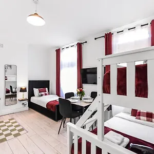 Lovely In Mornington Crescent Station Apartment